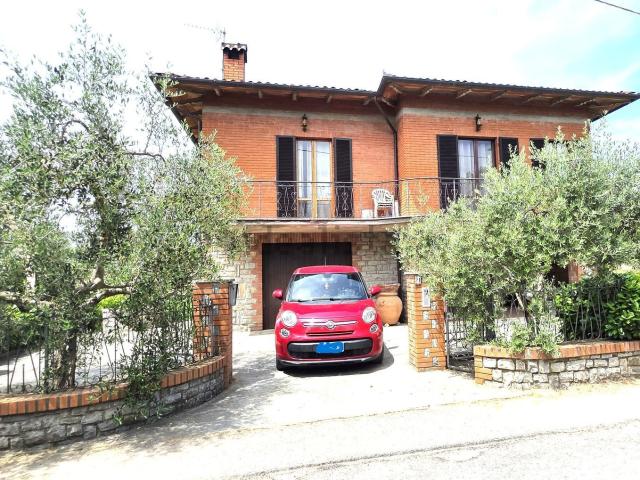Villetta indipendente in vendita di 280 m² in Via Casa Piano, 10