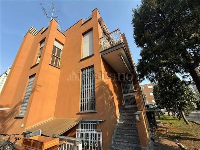 Villetta indipendente in vendita di 280 m² in Via della Tecnica