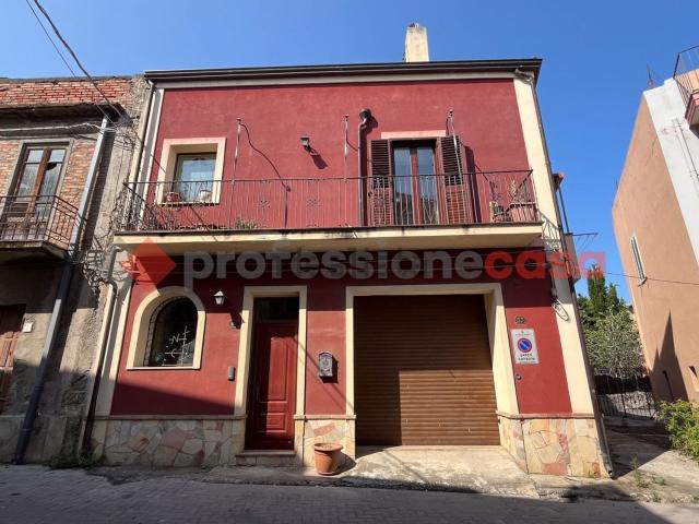 Villetta indipendente in vendita di 280 m² in Via Antonello, 9