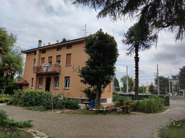 Villetta indipendente in vendita di 280 m² in Via Brennero, 9