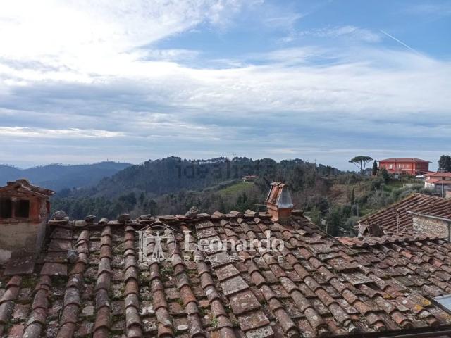 Villetta indipendente in vendita di 280 m² in Via dei Norcini