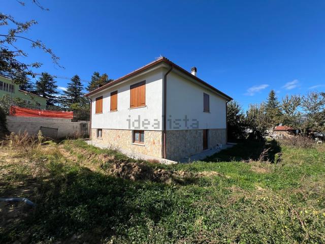 Villetta indipendente in vendita di 280 m² in Via del Castagneto, 2