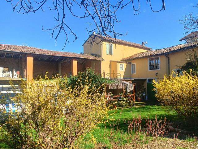 Villetta indipendente in vendita di 280 m² in Via Diola, 38