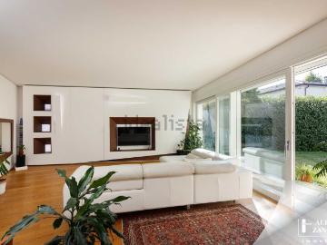 Villetta indipendente in vendita di 280 m² in Via Montello, 61