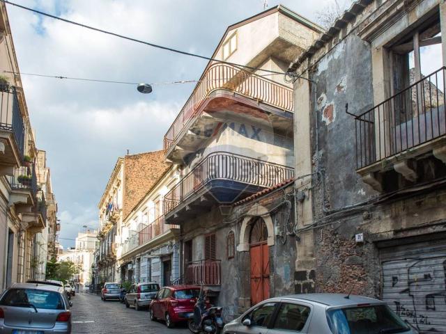 Villetta indipendente in vendita di 280 m² in Via Ferrara Abate, 35