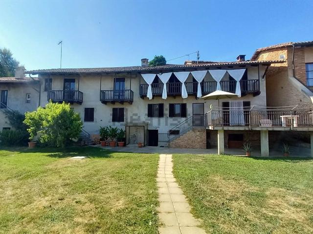 Villetta indipendente in vendita di 280 m² in Via Inserra