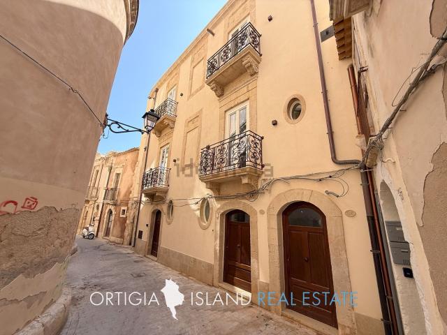 Villetta indipendente in vendita di 280 m² in Via Laberinto