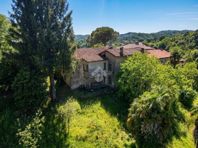 Villetta indipendente in vendita di 280 m² in Via Montebello, 6