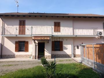 Villetta indipendente in vendita di 280 m² in Via Sabatini Carlo