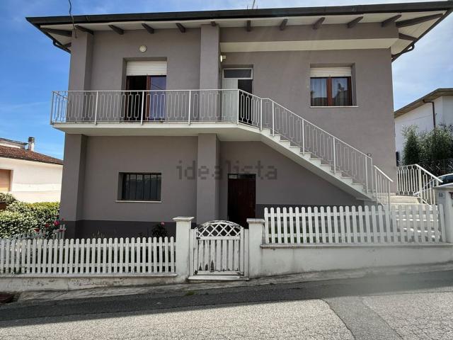 Villetta indipendente in vendita di 280 m² in Via San Pancrazio