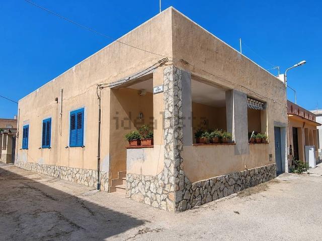Villetta indipendente in vendita di 280 m² in Via San Volpe, 86