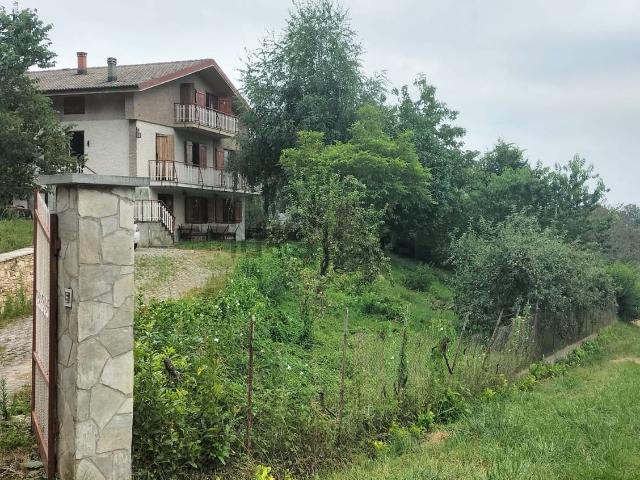 Villetta indipendente in vendita di 280 m² in Via Provinciale Pradeboni, 1