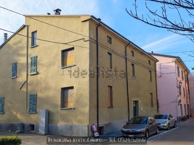 Villetta indipendente in vendita di 280 m² in Via Roma
