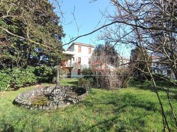 Villetta indipendente in vendita di 280 m² in Via Repoise