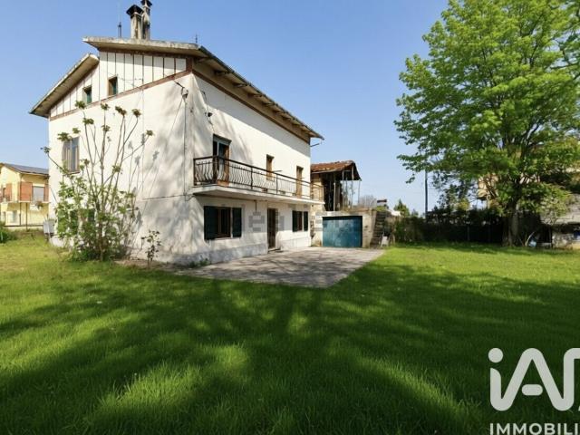 Villetta indipendente in vendita di 280 m² in Viale della Resistenza, 13