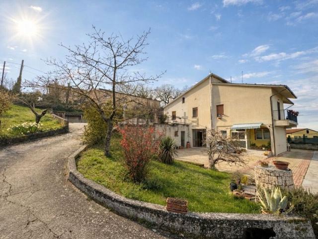 Villetta indipendente in vendita di 280 m² in Contrada Terranova, 101