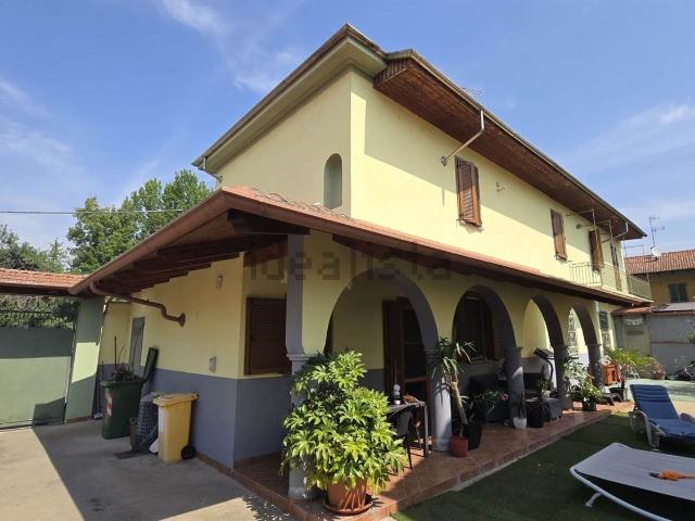 Villetta indipendente in vendita di 280 m² in Piazza Negri, 7