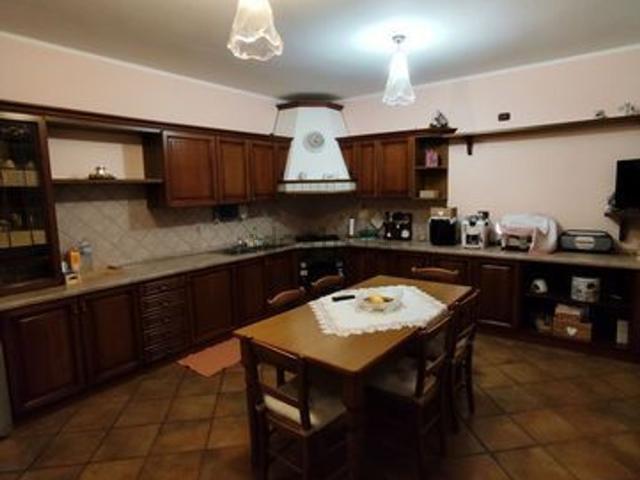 Villetta indipendente in vendita di 281 m² in Via Ca&apos  Mignola Bassa, 4