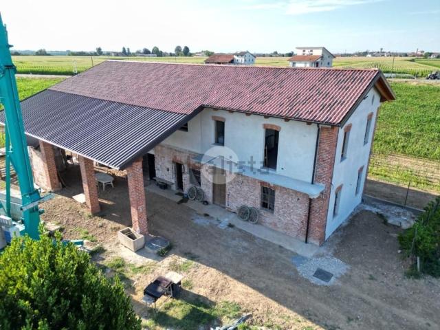 Villetta indipendente in vendita di 281 m² in Via Morozzo, 50