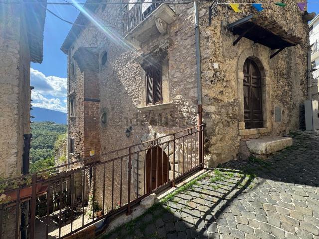 Villetta indipendente in vendita di 282 m² in Via Palazzo, 1