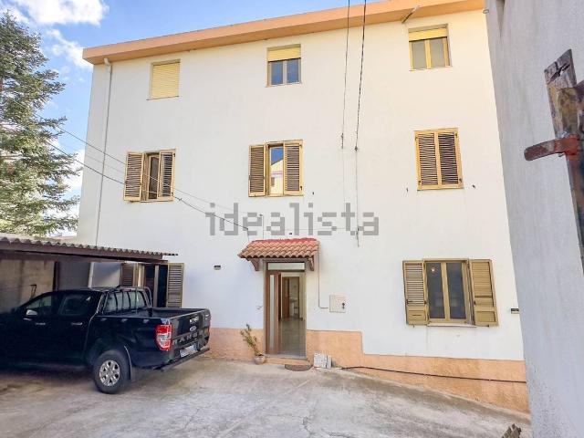 Villetta indipendente in vendita di 282 m² in Vico Siniscola, 2
