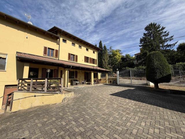 Villetta indipendente in vendita di 283 m² in Via Giardinetto, 24
