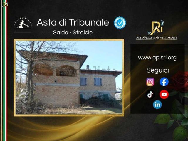 Villetta indipendente in vendita di 283 m² in Via la Rocca, 7