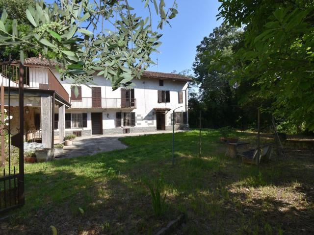 Villetta indipendente in vendita di 284 m² in Via Fratel Teodoreto