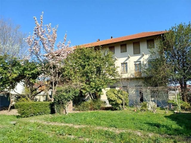 Villetta indipendente in vendita di 284 m² in Via Martiri della Libertà, 50