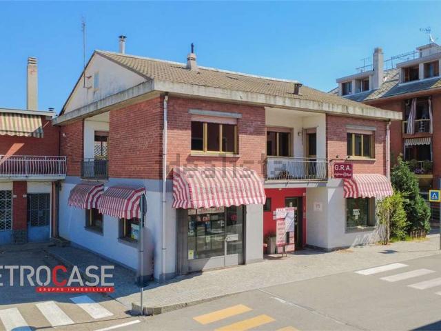 Villetta indipendente in vendita di 284 m² in Via Roma, 25