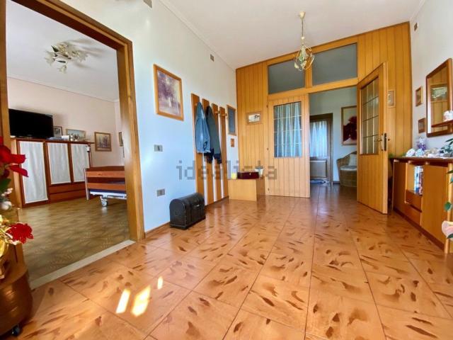 Villetta indipendente in vendita di 285 m² in Via Chiesa