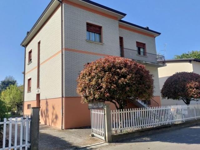 Villetta indipendente in vendita di 285 m² in Via Antonio Fogazzaro, 4