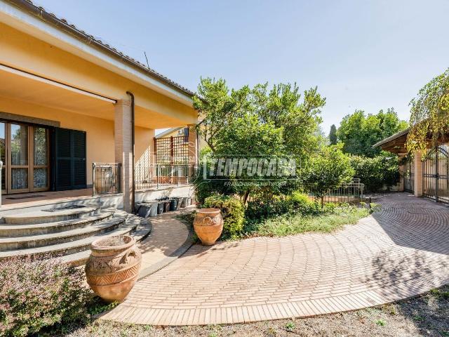 Villetta indipendente in vendita di 285 m² in Via di Pratigliolo