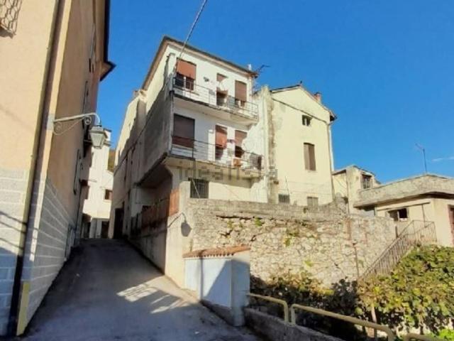 Villetta indipendente in vendita di 285 m² in Via Libertà, 93