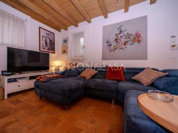 Villetta indipendente in vendita di 285 m² in Via Monte Capra, 3