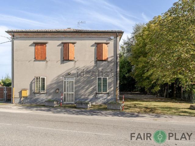Villetta indipendente in vendita di 285 m² in Via Sauro Babini, 204