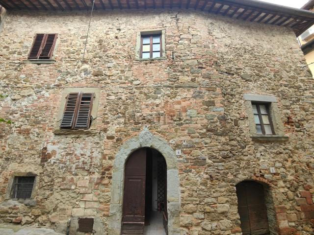 Villetta indipendente in vendita di 285 m² in Via Querceto