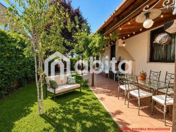 Villetta indipendente in vendita di 285 m² in Via Rosseti