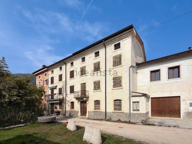 Villetta indipendente in vendita di 285 m² in Via Rupiano