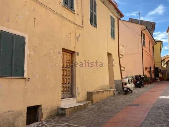 Villetta indipendente in vendita di 285 m² in Via Vittorio Emanuele
