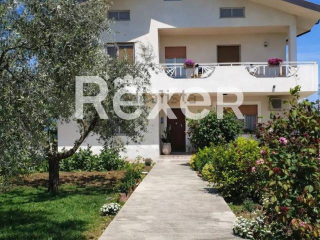 Villetta indipendente in vendita di 285 m² in Via Villa Consalvi, 105
