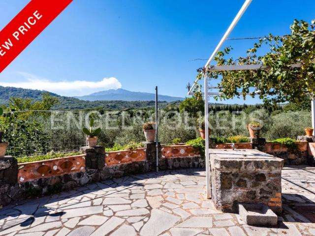 Villetta indipendente in vendita di 285 m² in Contrada Sciambro
