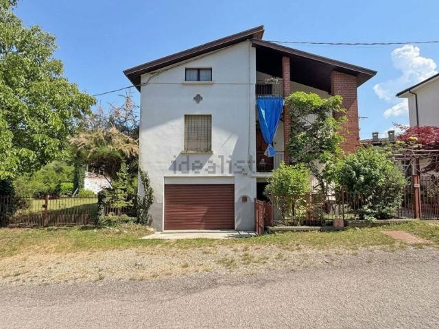 Villetta indipendente in vendita di 285 m² in Località riglio
