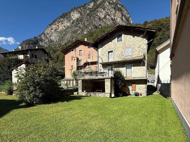 Villetta indipendente in vendita di 286 m² in Via Don Pietro Buzzetti, 65