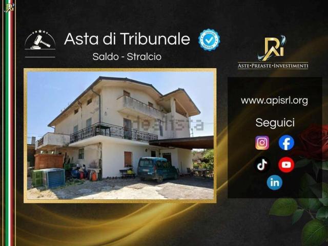 Villetta indipendente in vendita di 286 m² in Contrada San Angelo