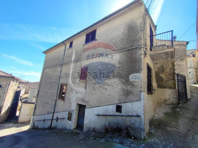 Villetta indipendente in vendita di 287 m² in Via dei Mille, 20