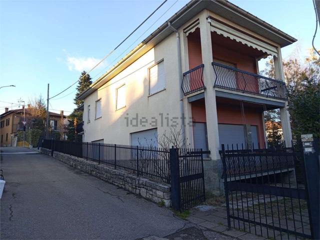 Villetta indipendente in vendita di 287 m² in Via San Carlo Borromeo, 1