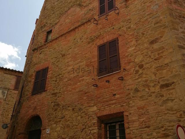 Villetta indipendente in vendita di 287 m² in Via Tommaso Rossini