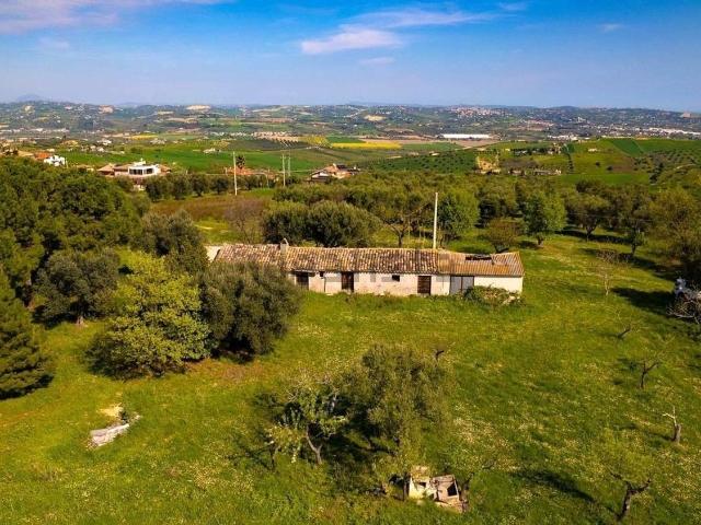 Villetta indipendente in vendita di 28849 m² in Via Cagnano
