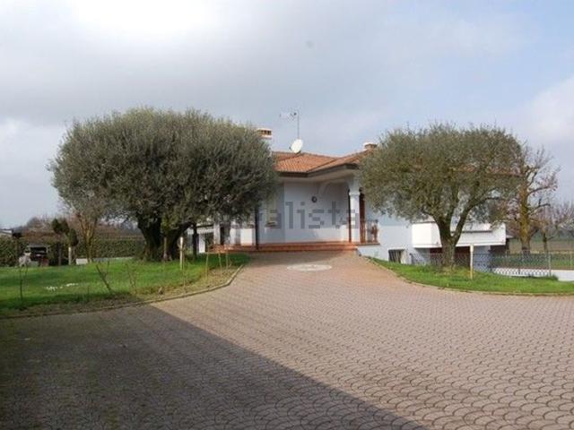 Villetta indipendente in vendita di 288 m²